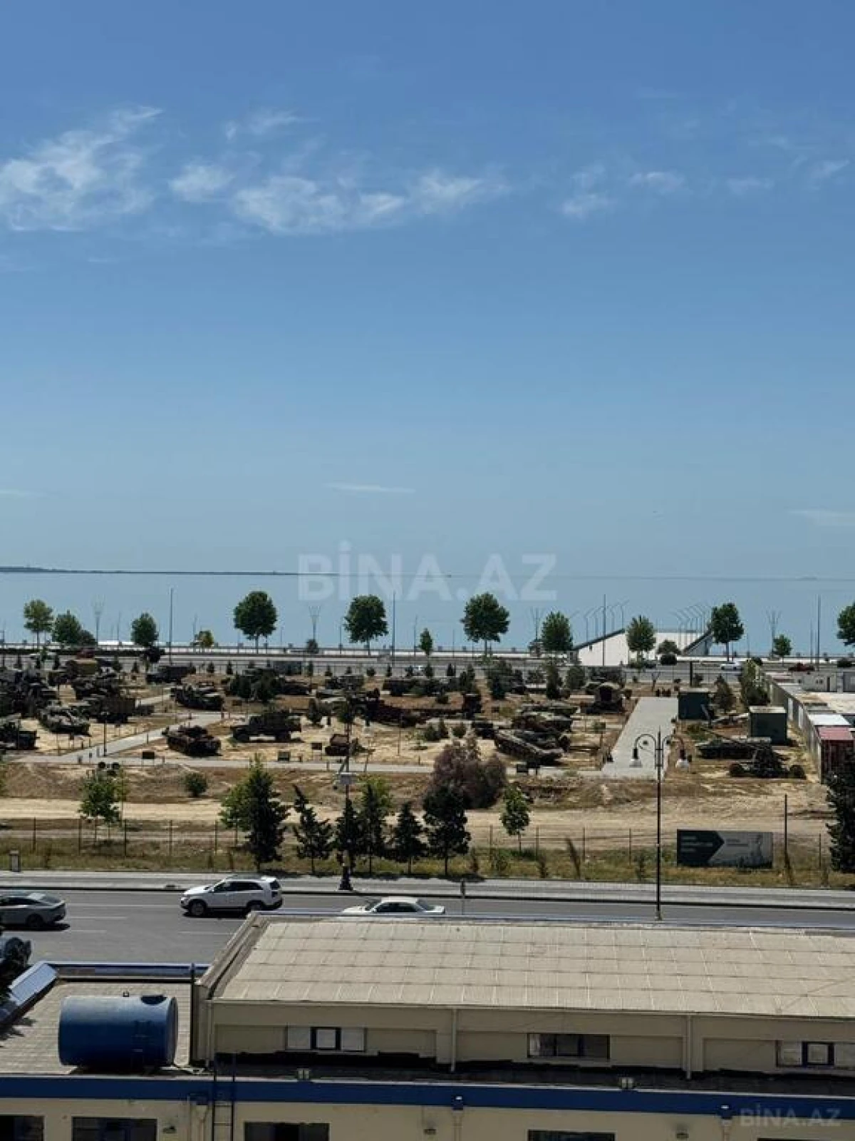 Kirayə verilir 4 otaqlı mənzil 180 m²