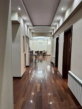 Kirayə verilir 4 otaqlı mənzil 180 m²