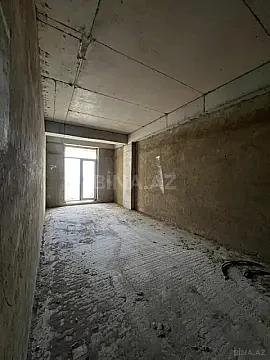 Satılır 4 otaqlı mənzil 217 m²