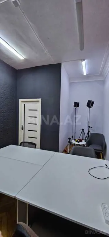 Kirayə verilir 6 otaqlı ofis 150 m²