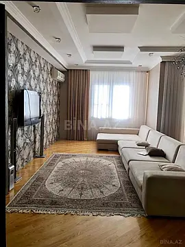 Satılır 3 otaqlı mənzil 118 m²