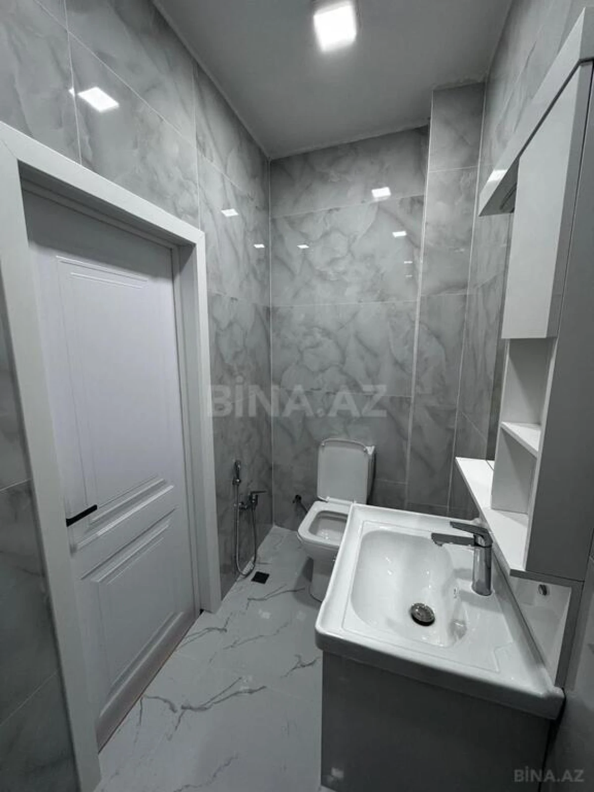 Kirayə verilir 1 otaqlı ofis 125 m²