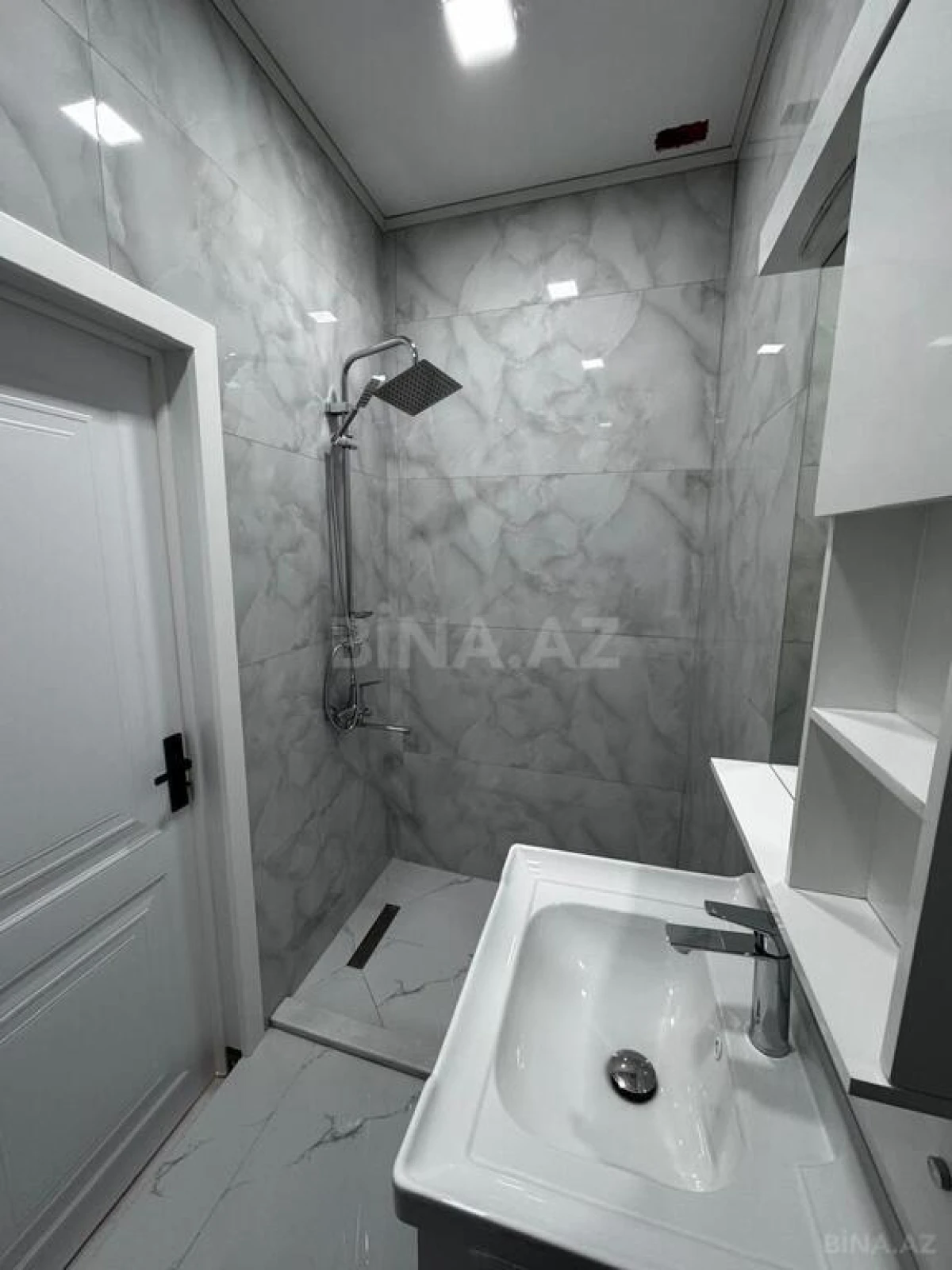 Kirayə verilir 1 otaqlı ofis 125 m²