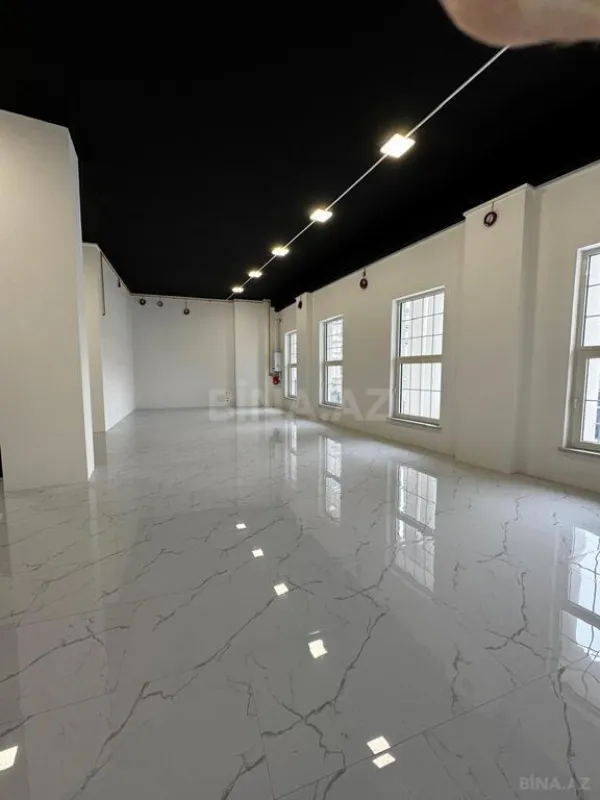 Kirayə verilir 1 otaqlı ofis 125 m²