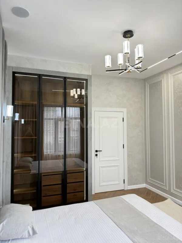 Satılır 2 otaqlı mənzil 63 m²