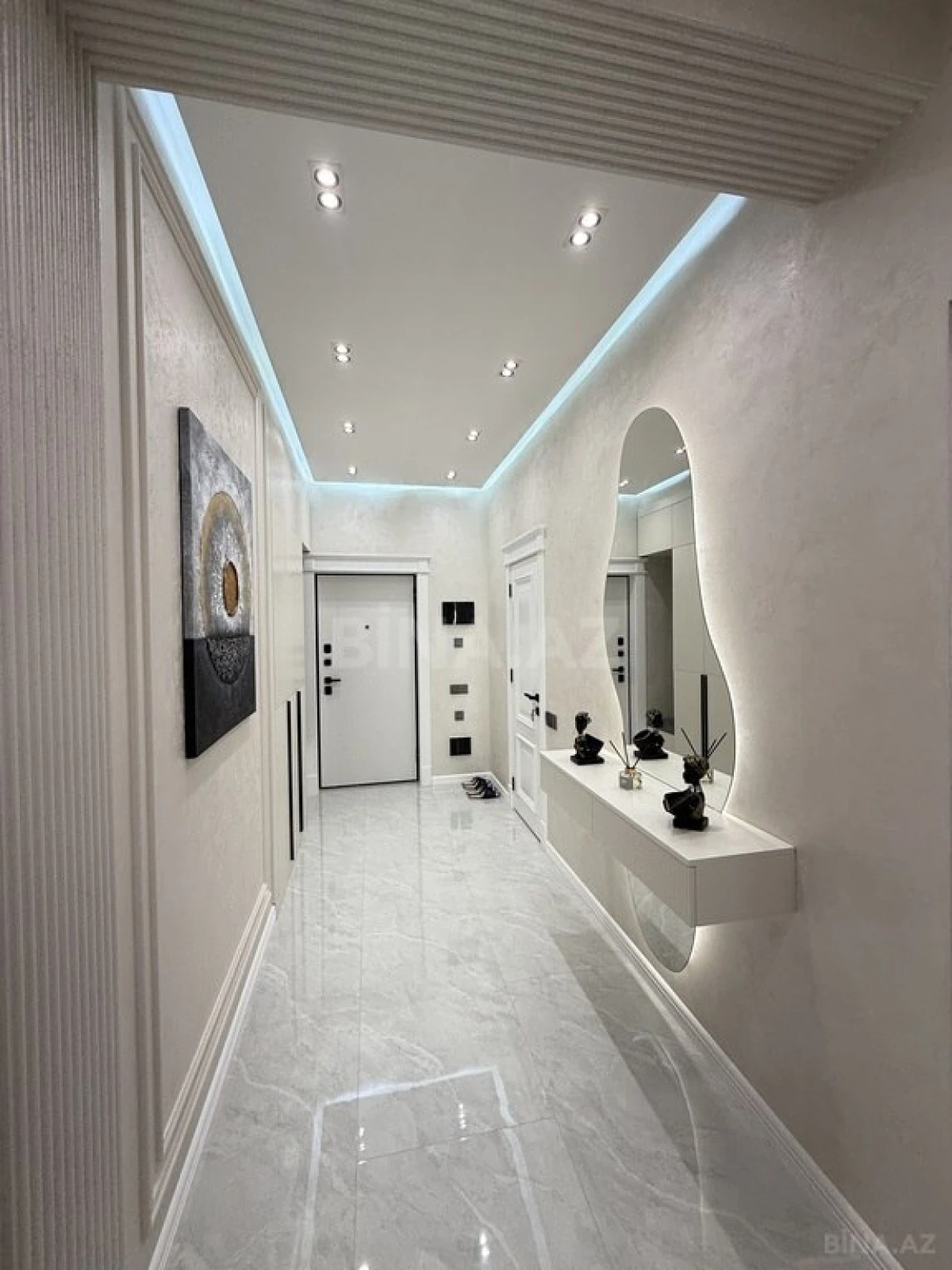 Satılır 2 otaqlı mənzil 63 m²