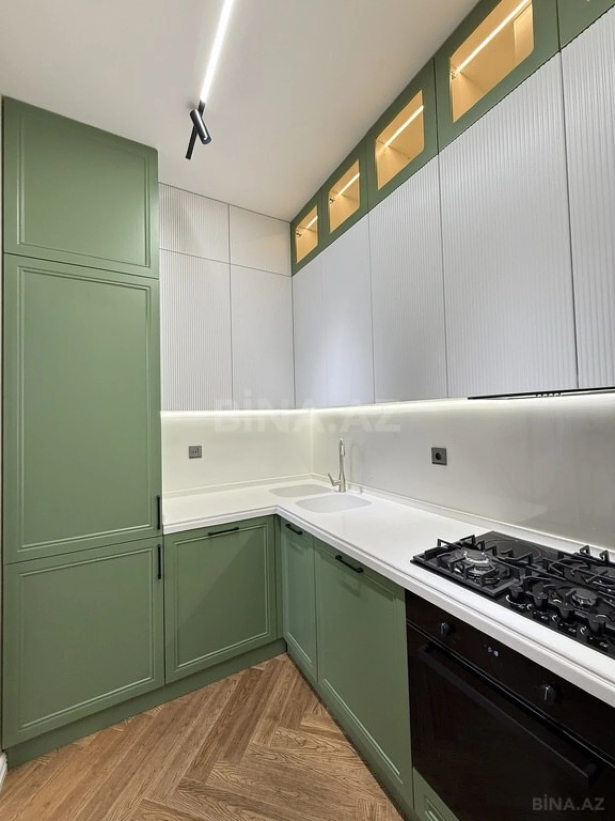 Satılır 2 otaqlı mənzil 63 m²