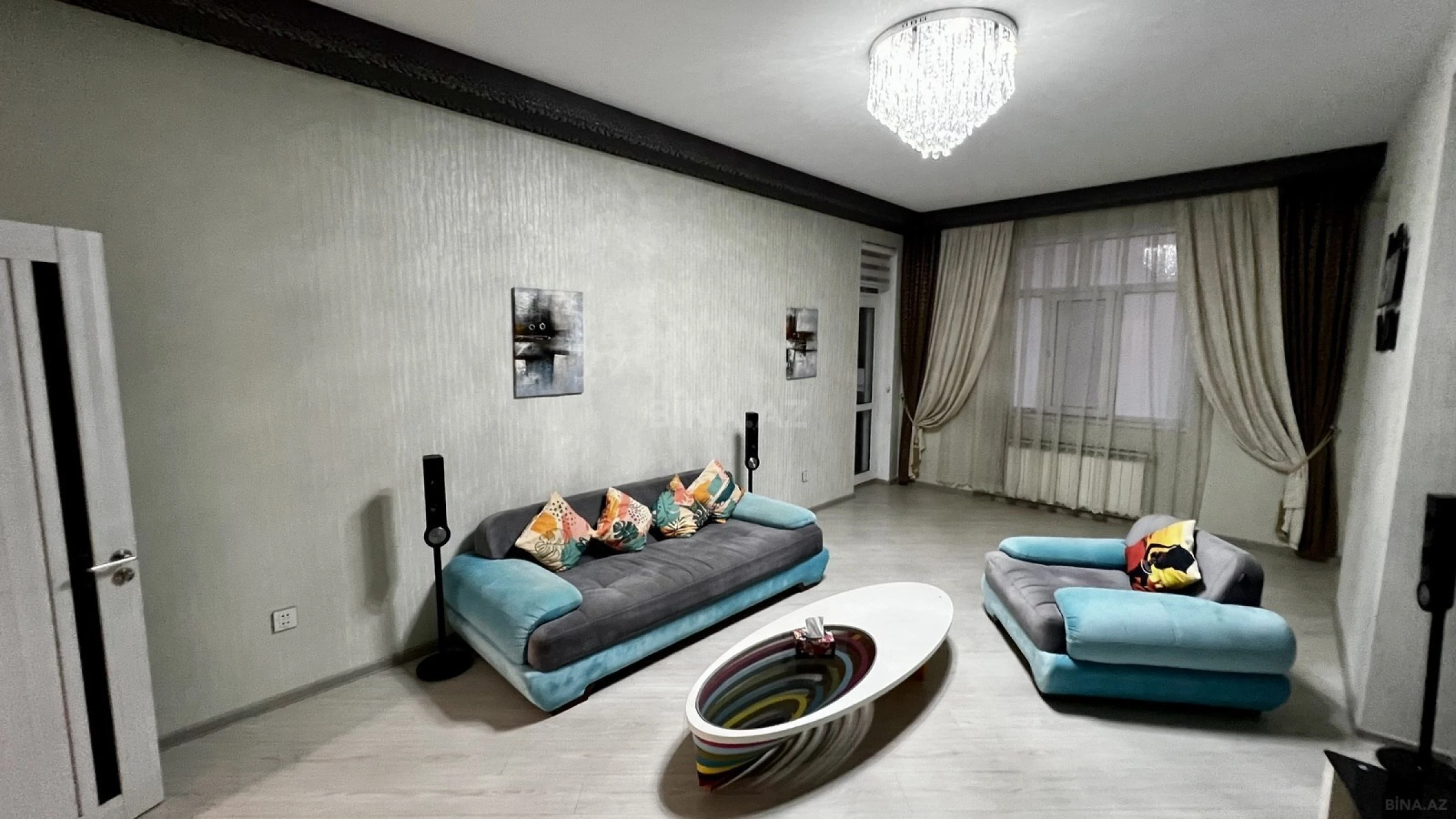 Satılır 3 otaqlı mənzil 122 m²