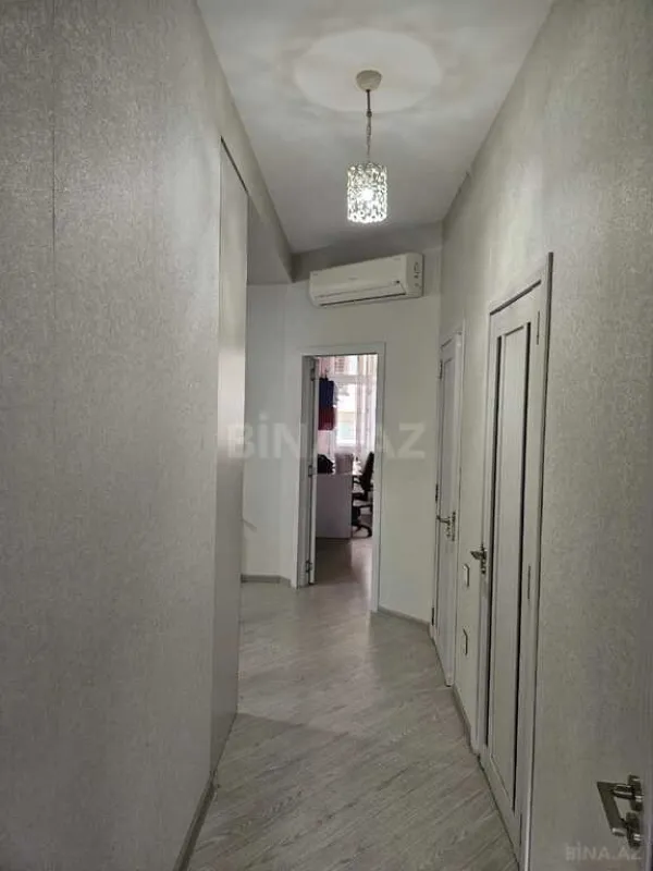 Satılır 3 otaqlı mənzil 122 m²