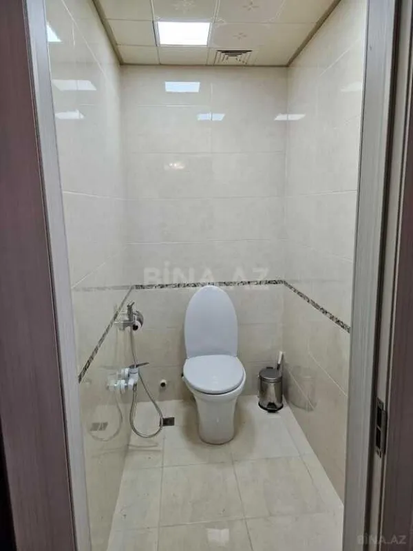 Satılır 3 otaqlı mənzil 122 m²