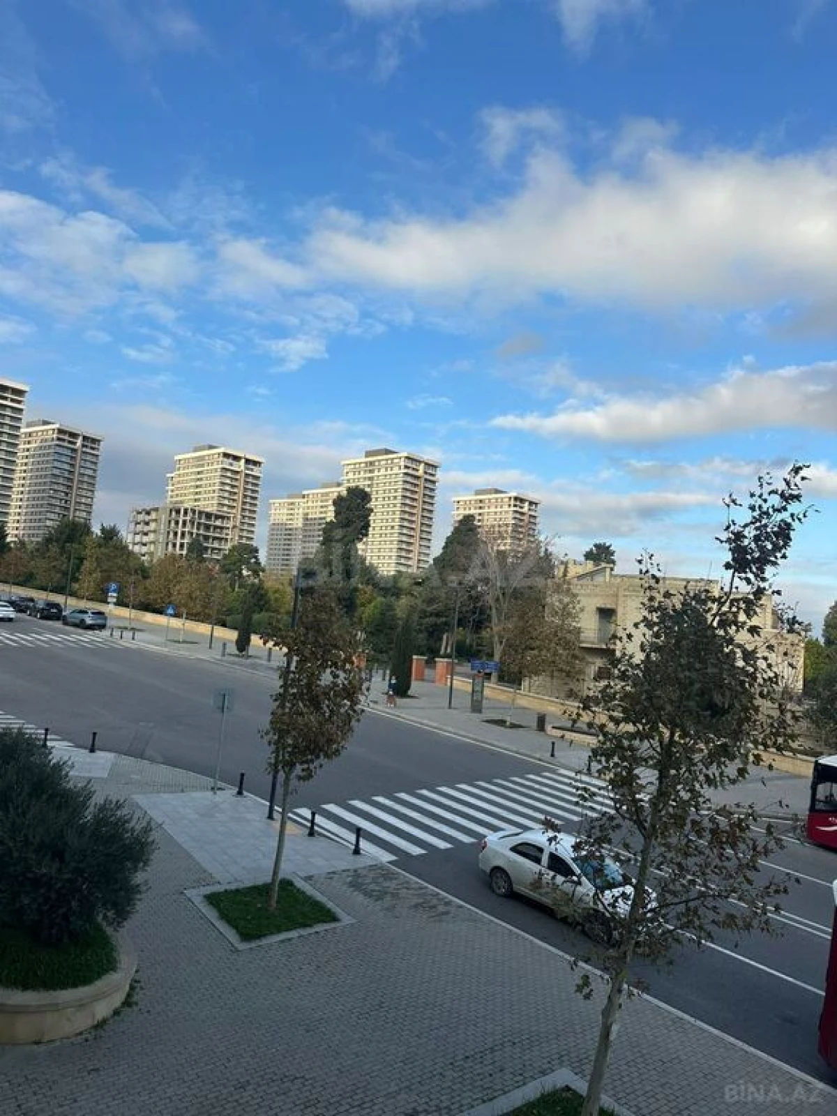 Satılır 2 otaqlı mənzil 63 m²