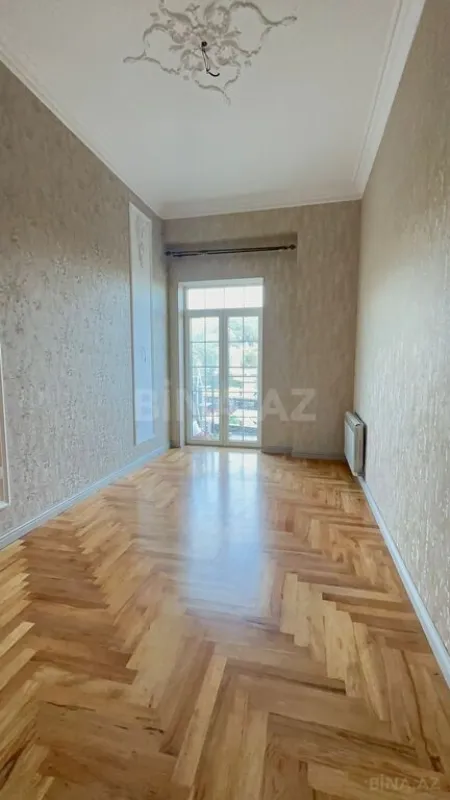 Satılır 2 otaqlı mənzil 63 m²