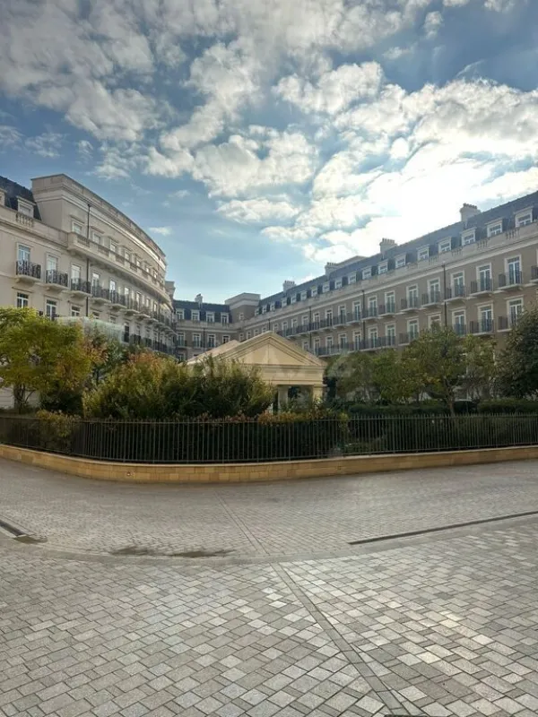 Satılır 2 otaqlı mənzil 63 m²