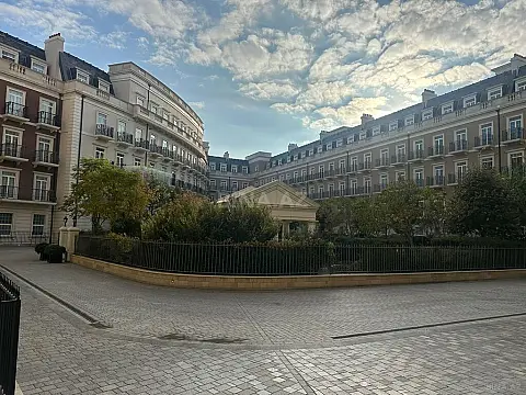 Satılır 2 otaqlı mənzil 63 m²