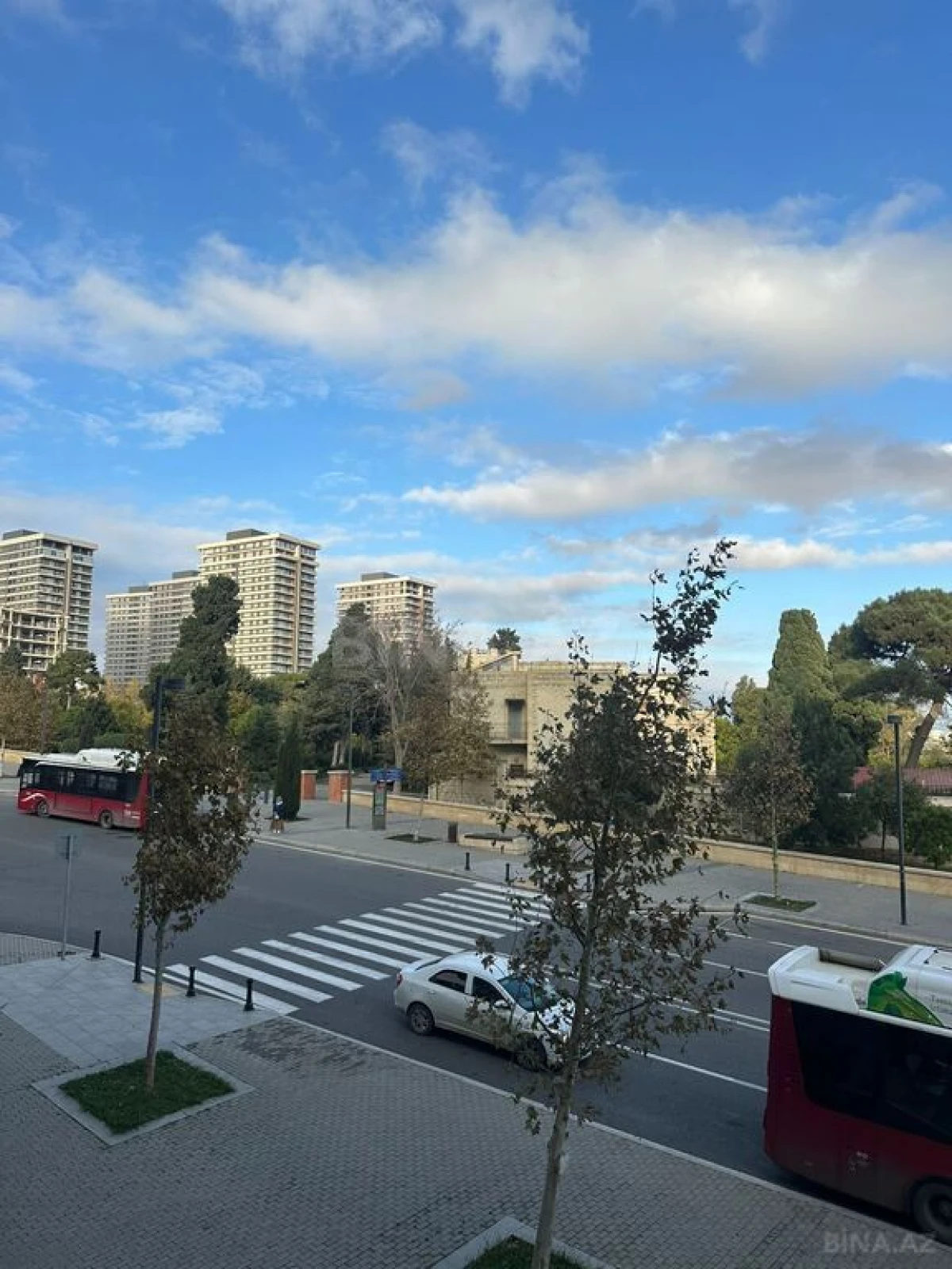 Satılır 2 otaqlı mənzil 63 m²