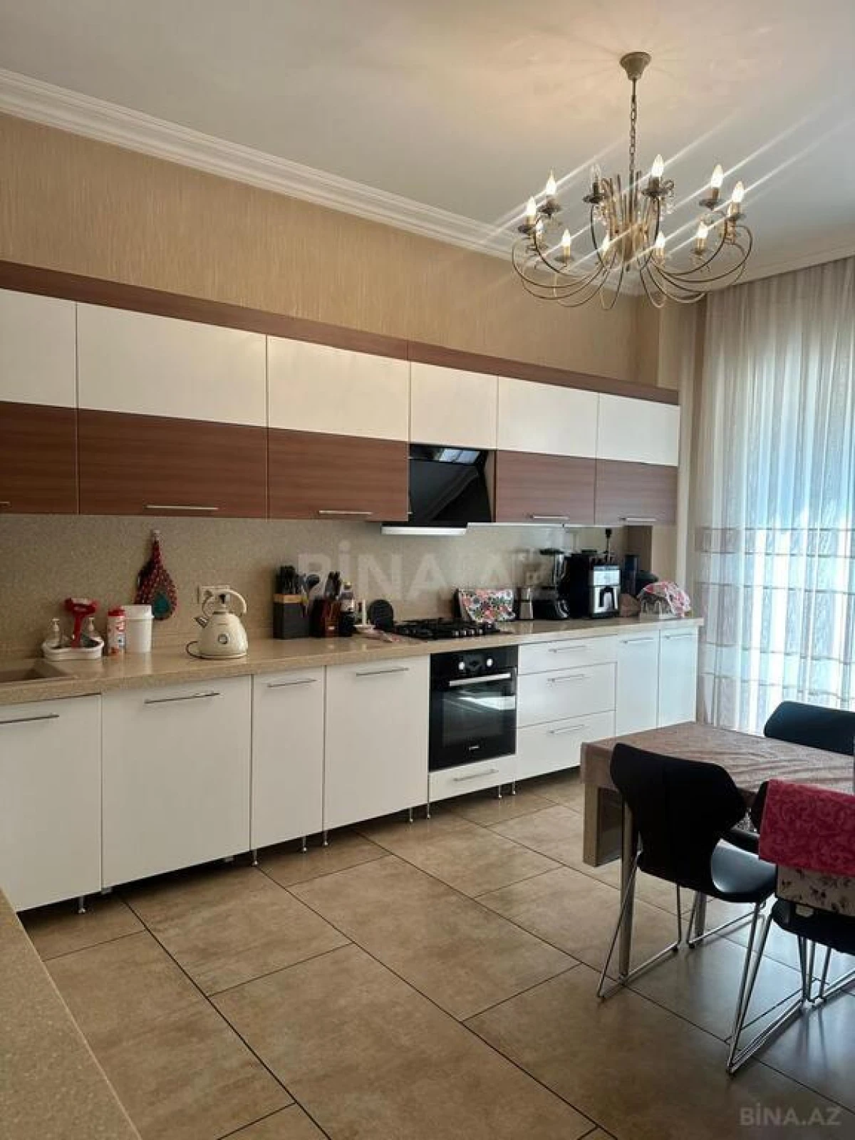 Satılır 6 otaqlı həyət evi 330 m²