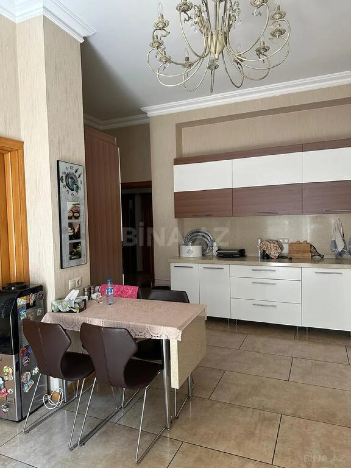 Satılır 6 otaqlı həyət evi 330 m²