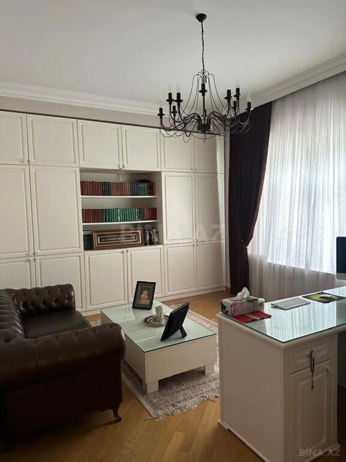 Satılır 6 otaqlı həyət evi 330 m²