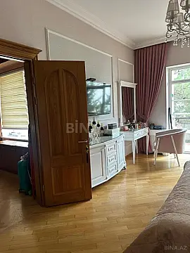 Satılır 6 otaqlı həyət evi 330 m²