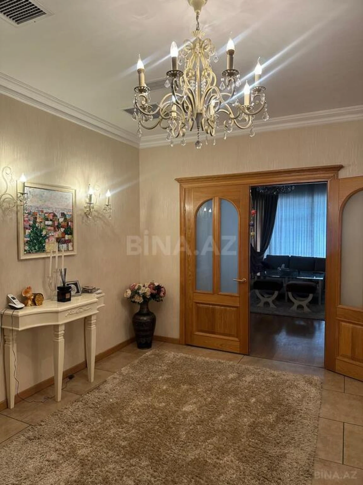 Satılır 6 otaqlı həyət evi 330 m²