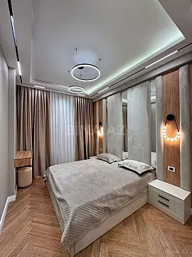 Satılır 2 otaqlı mənzil 68 m²