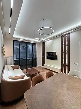 Satılır 2 otaqlı mənzil 68 m²