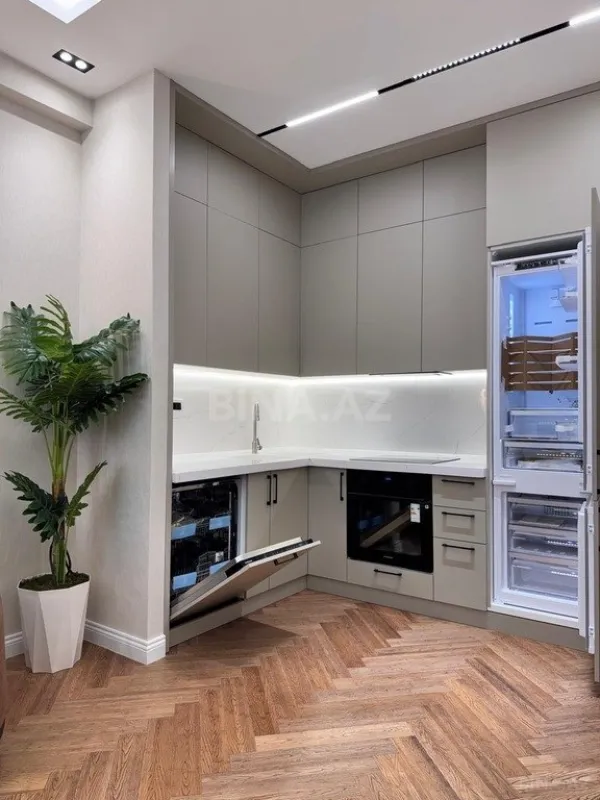 Satılır 2 otaqlı mənzil 68 m²