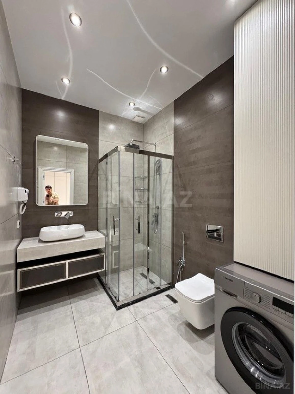 Satılır 2 otaqlı mənzil 68 m²