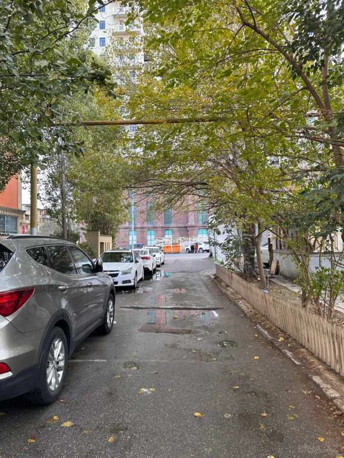 Satılır 2 otaqlı mənzil 75 m²