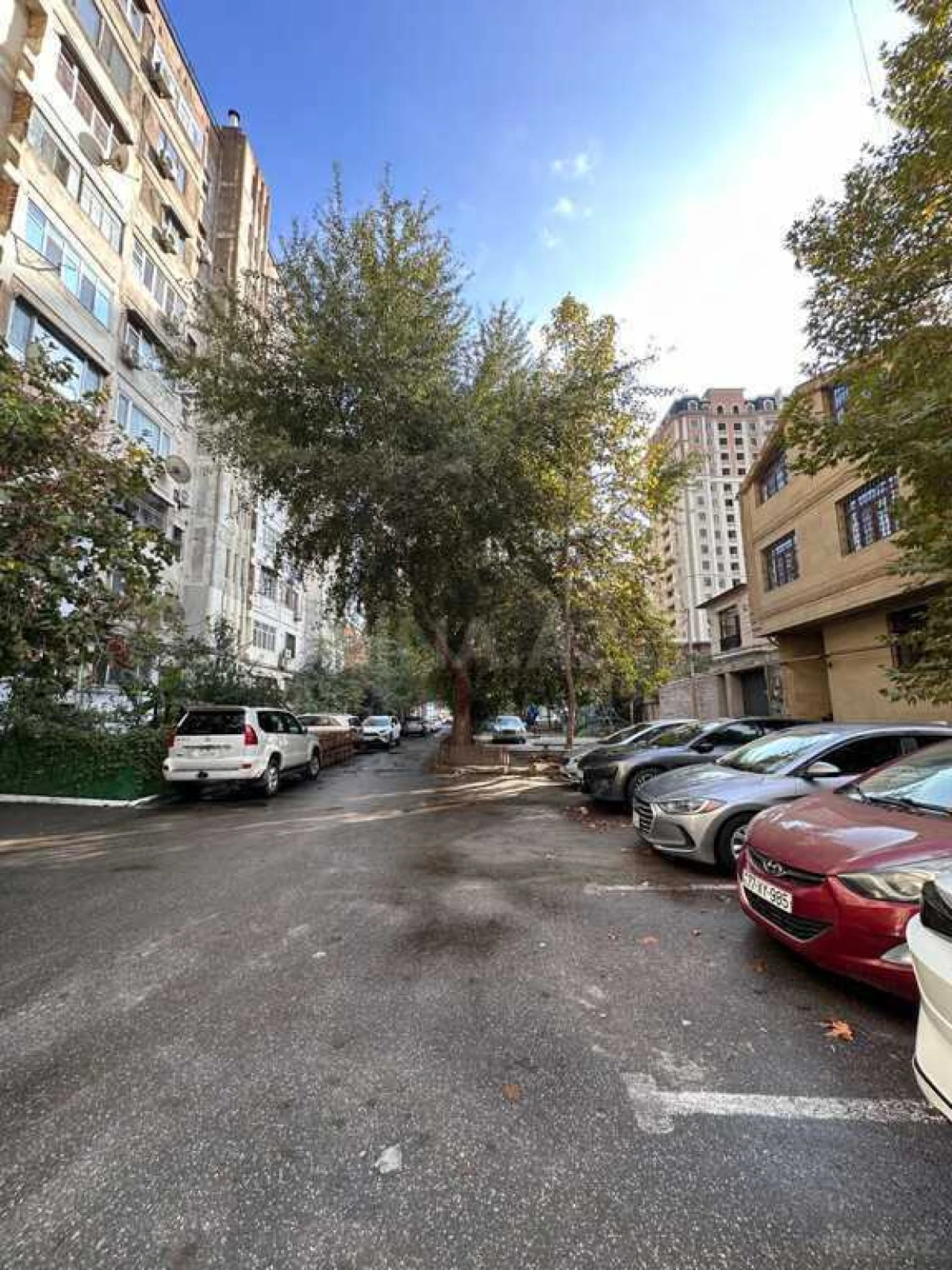 Satılır 2 otaqlı mənzil 75 m²