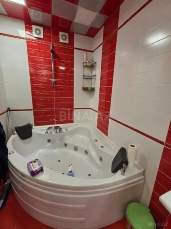 Satılır 4 otaqlı mənzil 170 m²