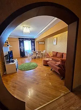 Satılır 4 otaqlı mənzil 170 m²
