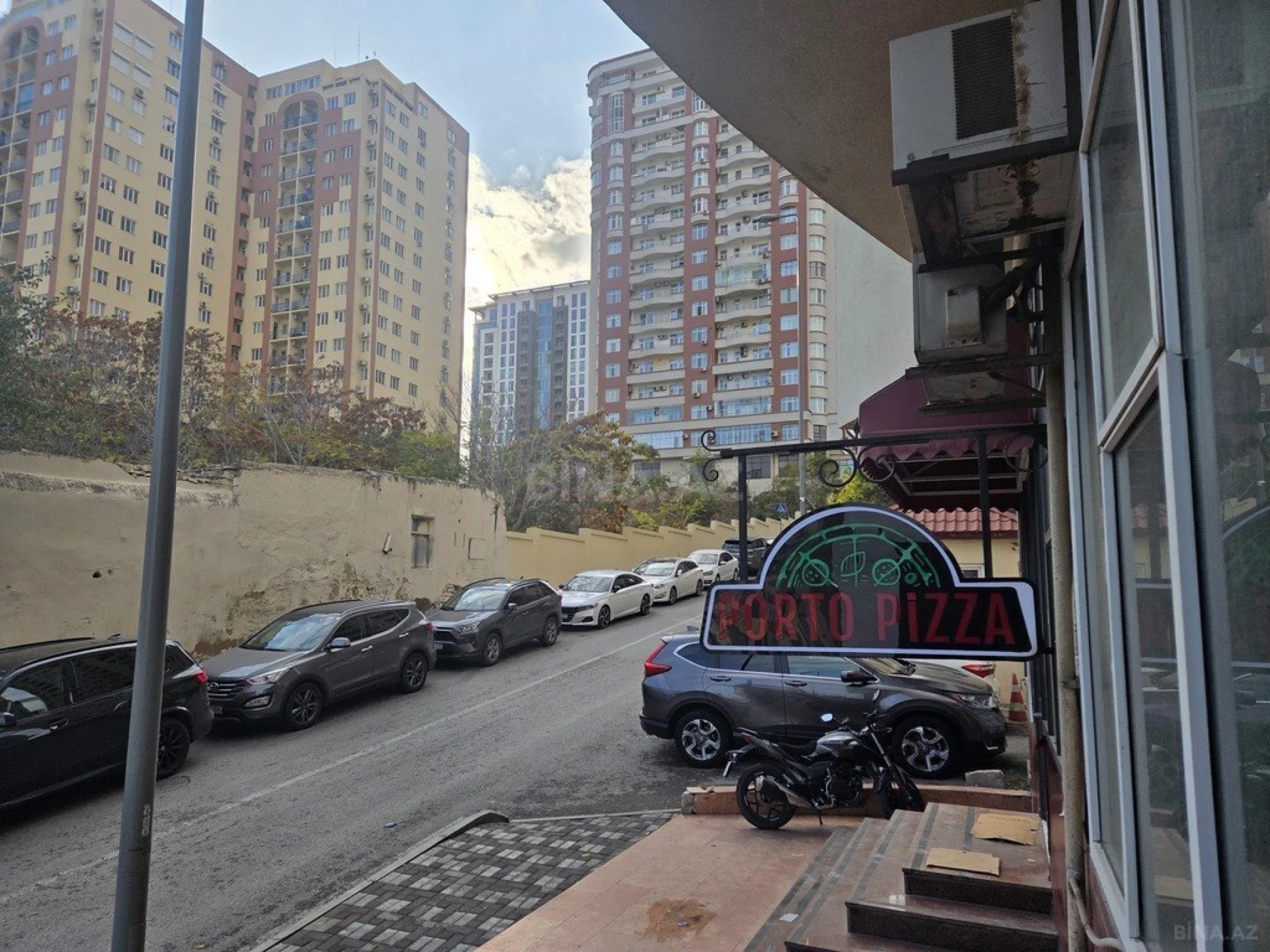 Kirayə verilir obyekt 210 m²