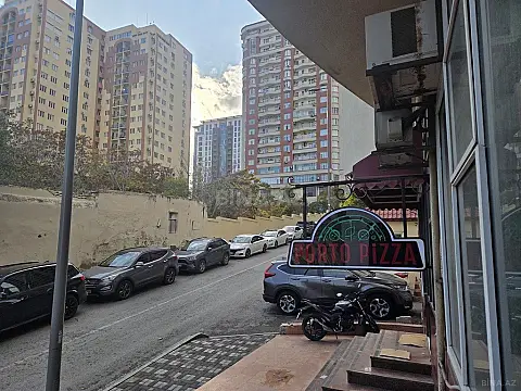 Kirayə verilir obyekt 210 m²