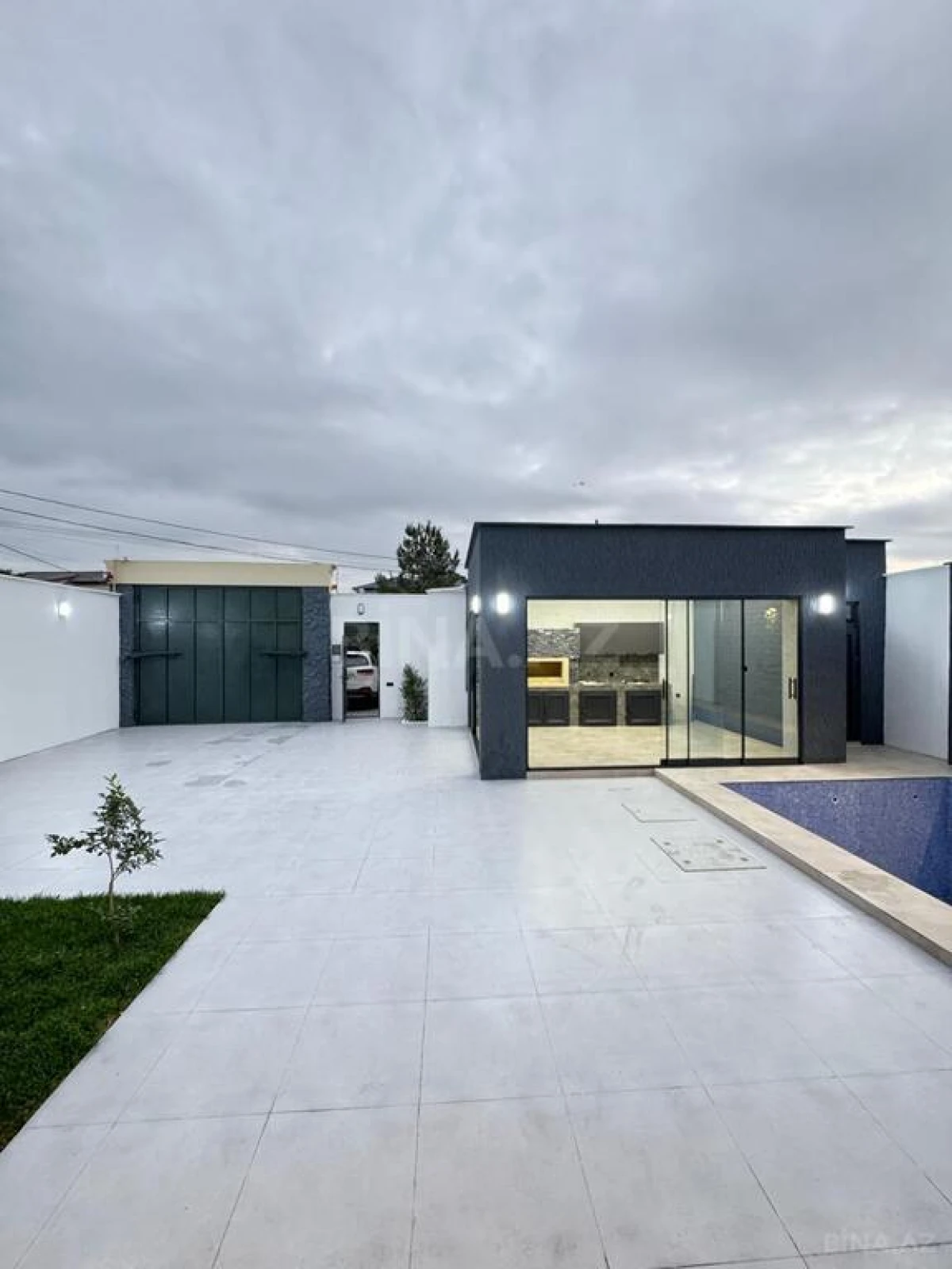 Satılır 4 otaqlı həyət evi 170 m²