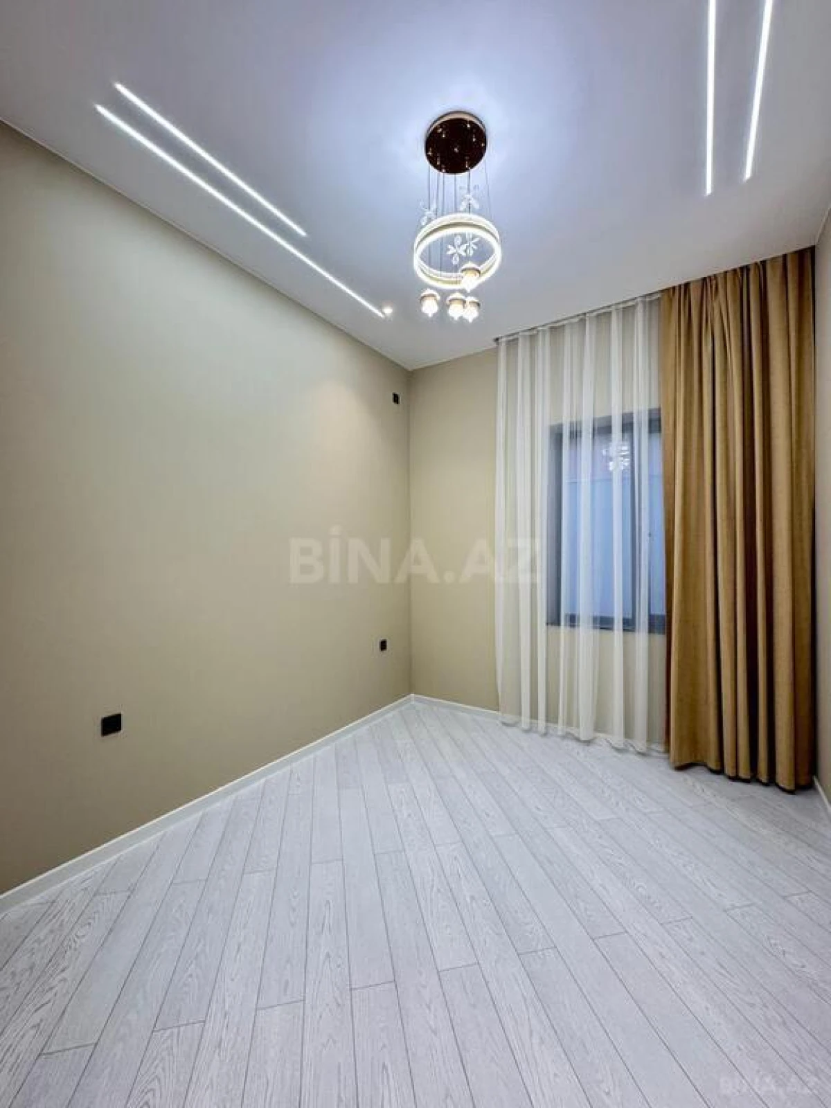 Satılır 4 otaqlı həyət evi 170 m²
