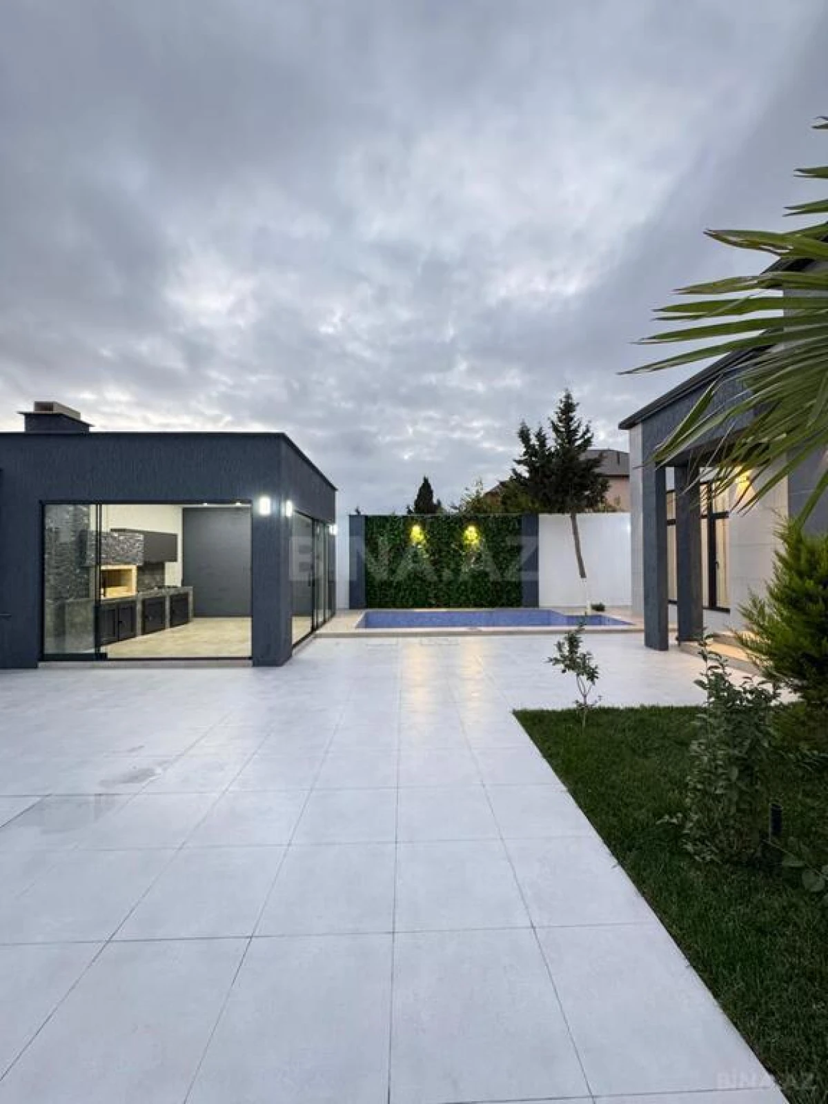 Satılır 4 otaqlı həyət evi 170 m²