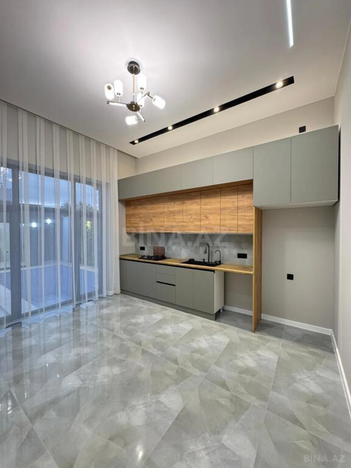 Satılır 4 otaqlı həyət evi 170 m²