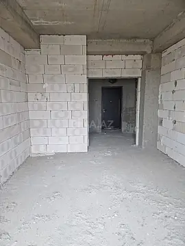 Satılır 4 otaqlı mənzil 130 m²