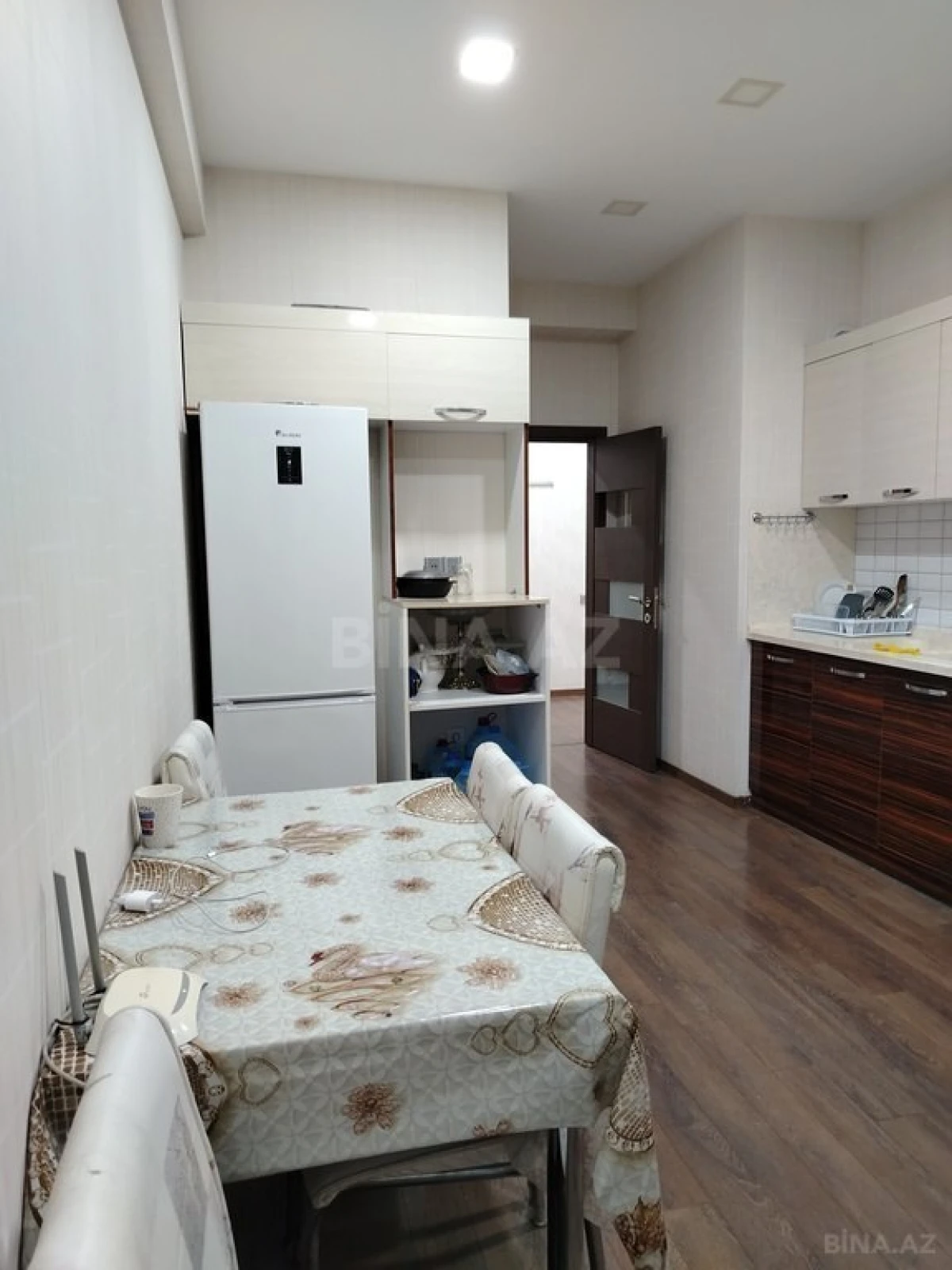 Kirayə verilir 3 otaqlı mənzil 110 m²