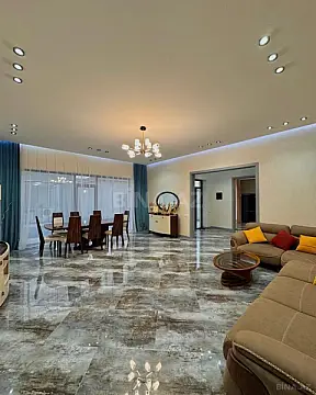 Satılır 4 otaqlı həyət evi 180 m²