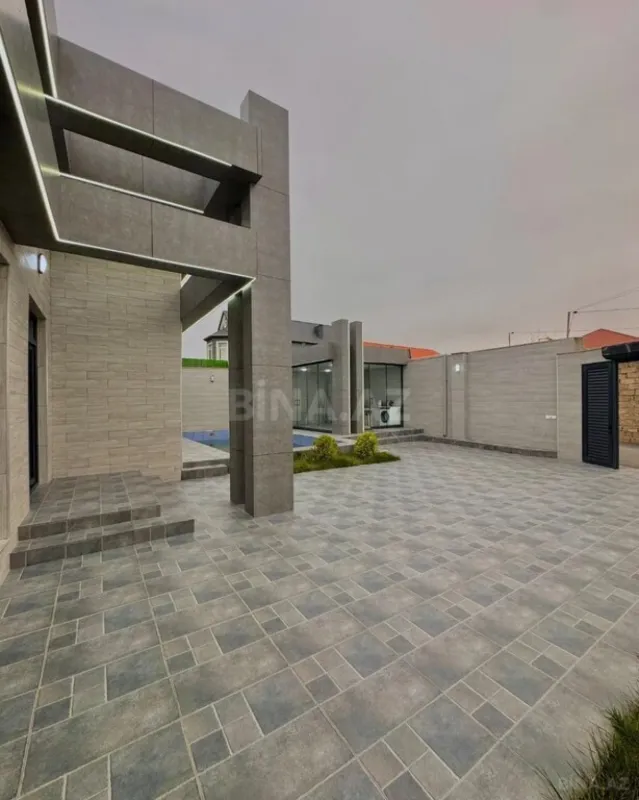 Satılır 4 otaqlı həyət evi 180 m²