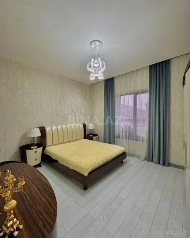 Satılır 4 otaqlı həyət evi 180 m²