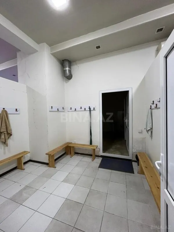 Satılır obyekt 220 m²