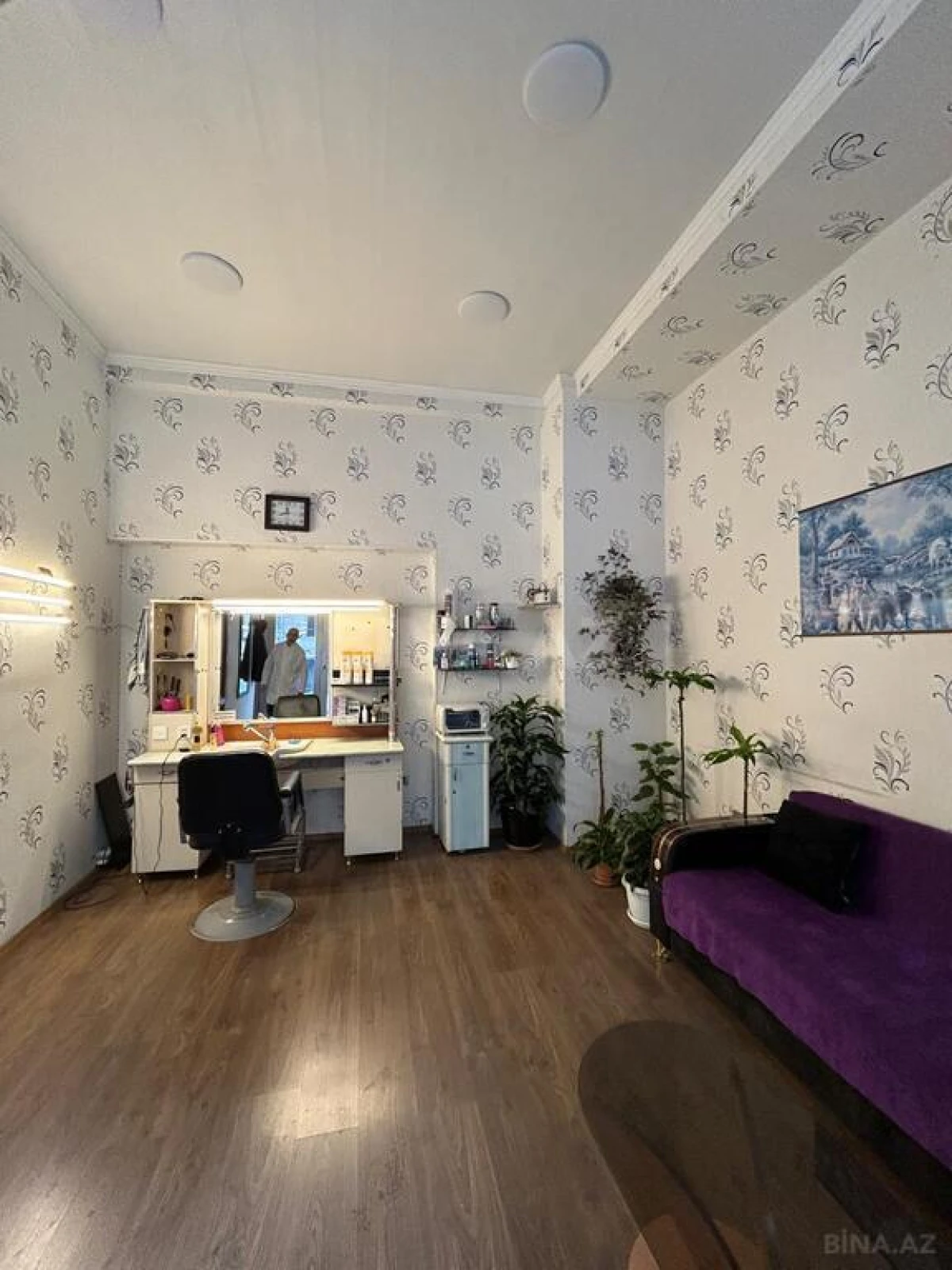 Satılır obyekt 220 m²