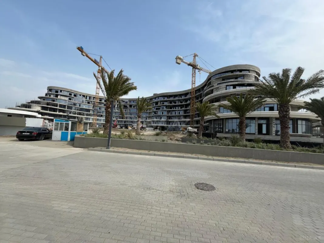 Satılır 2 otaqlı mənzil 85 m²