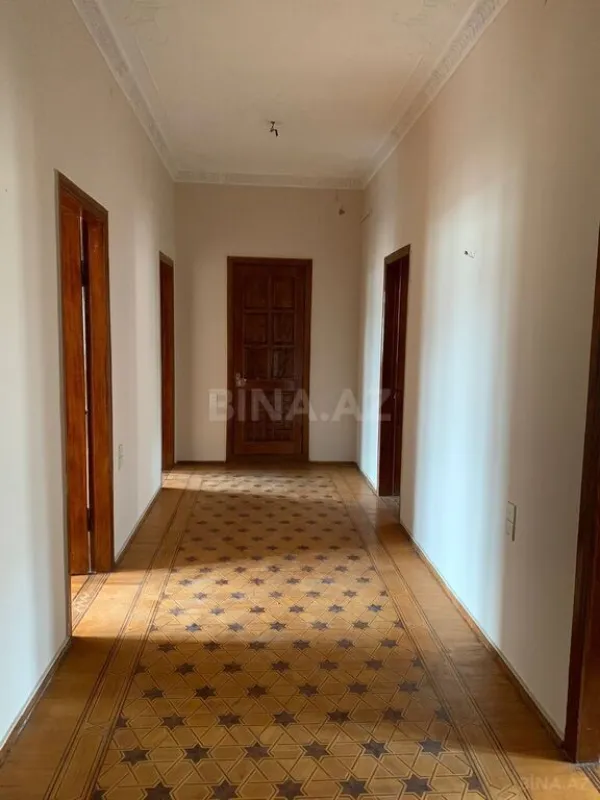 Satılır 3 otaqlı mənzil 120 m²