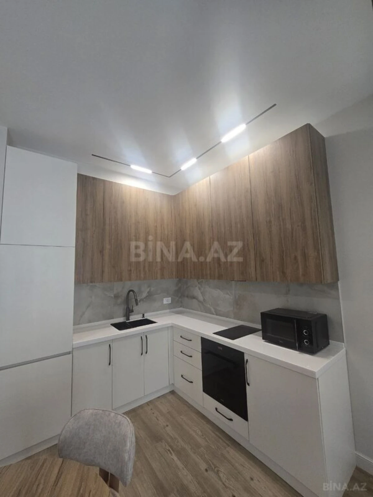 Satılır 1 otaqlı mənzil 58 m²