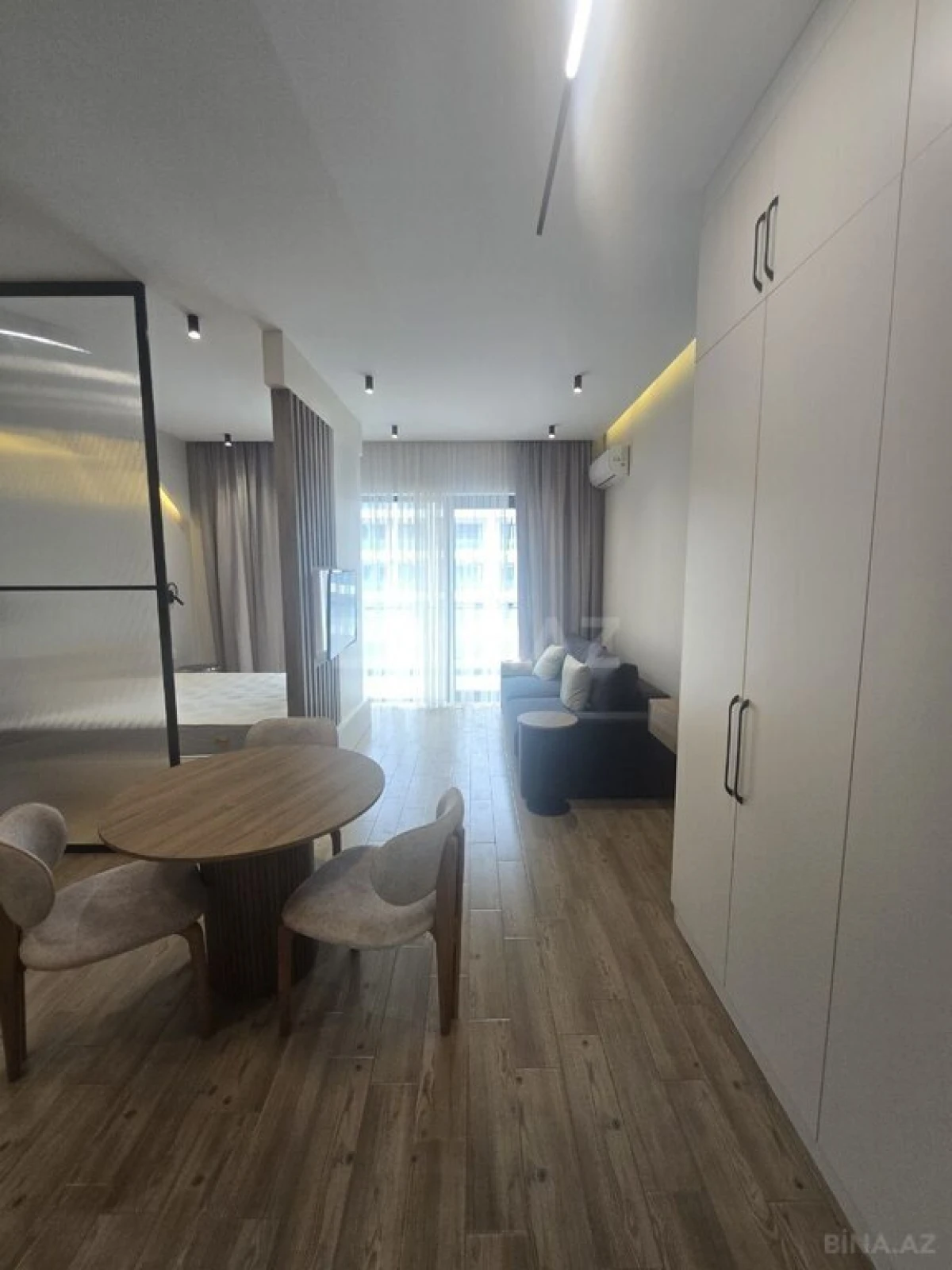 Satılır 1 otaqlı mənzil 58 m²
