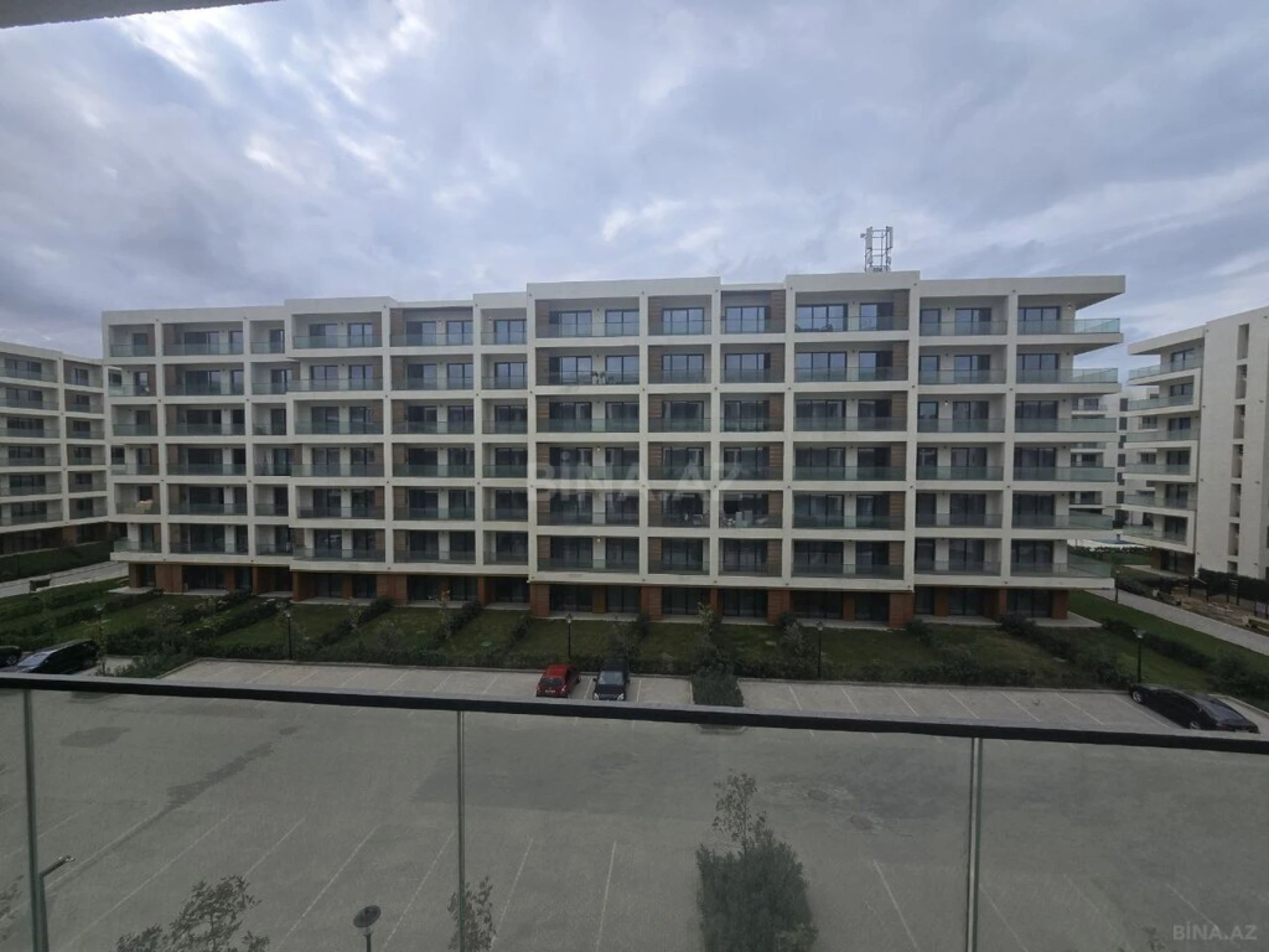 Satılır 1 otaqlı mənzil 58 m²
